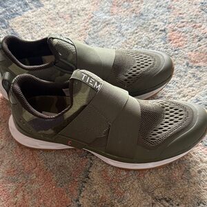 TIEM Camo Cycling Shoes with cleats for Women